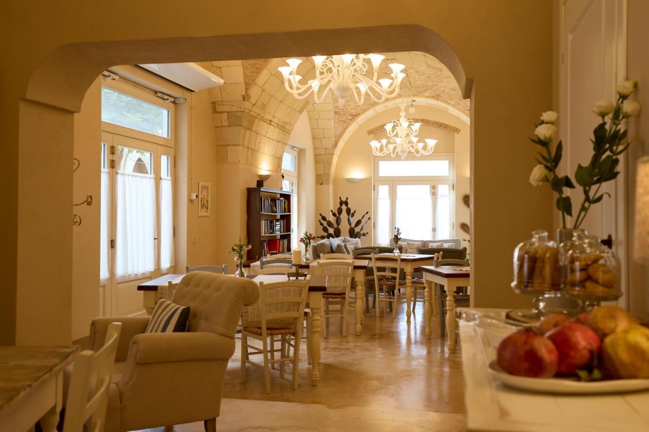 ベルナルダ Borgo San Gaetano Bed & Breakfast エクステリア 写真
