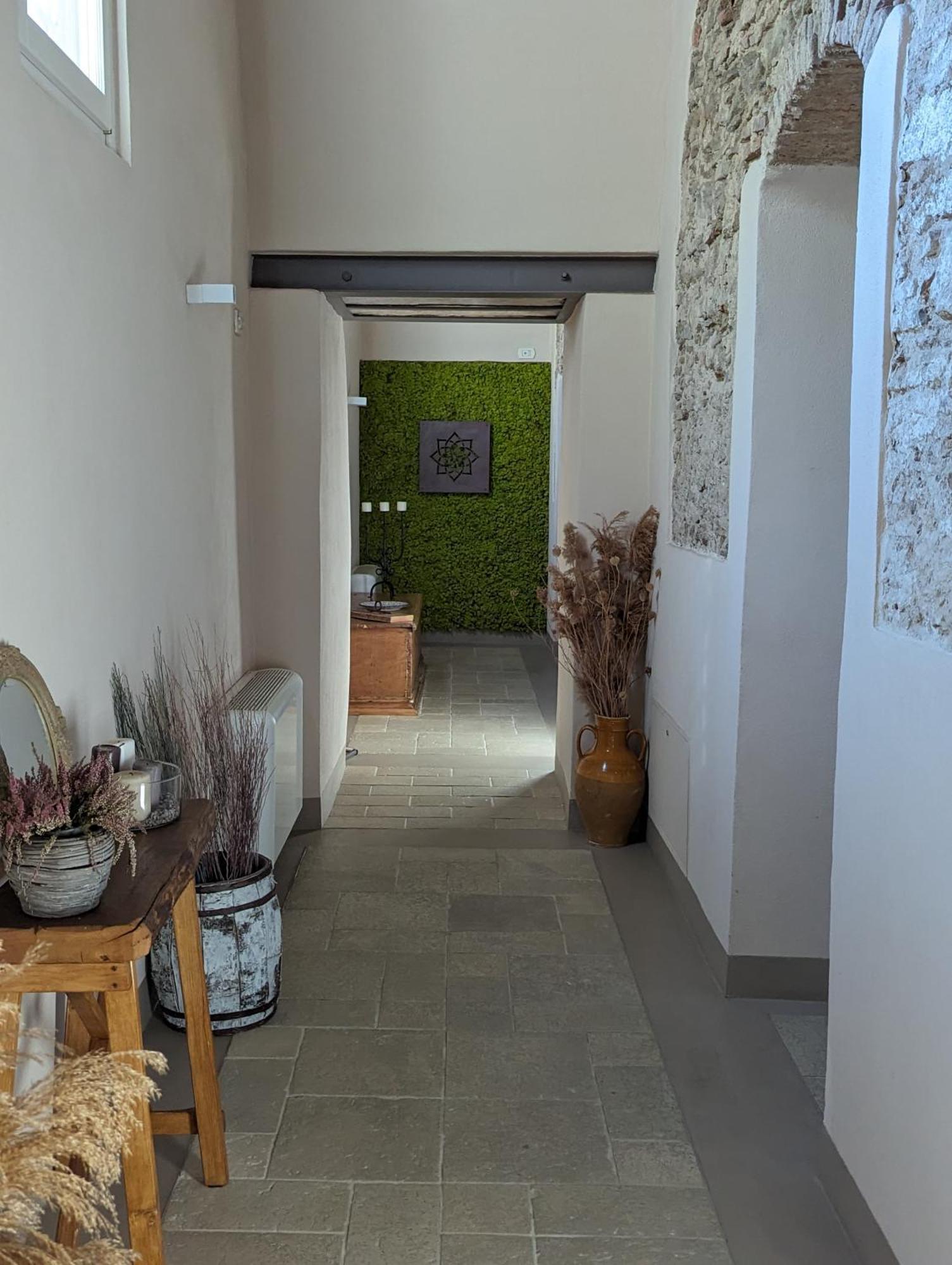 ベルナルダ Borgo San Gaetano Bed & Breakfast エクステリア 写真