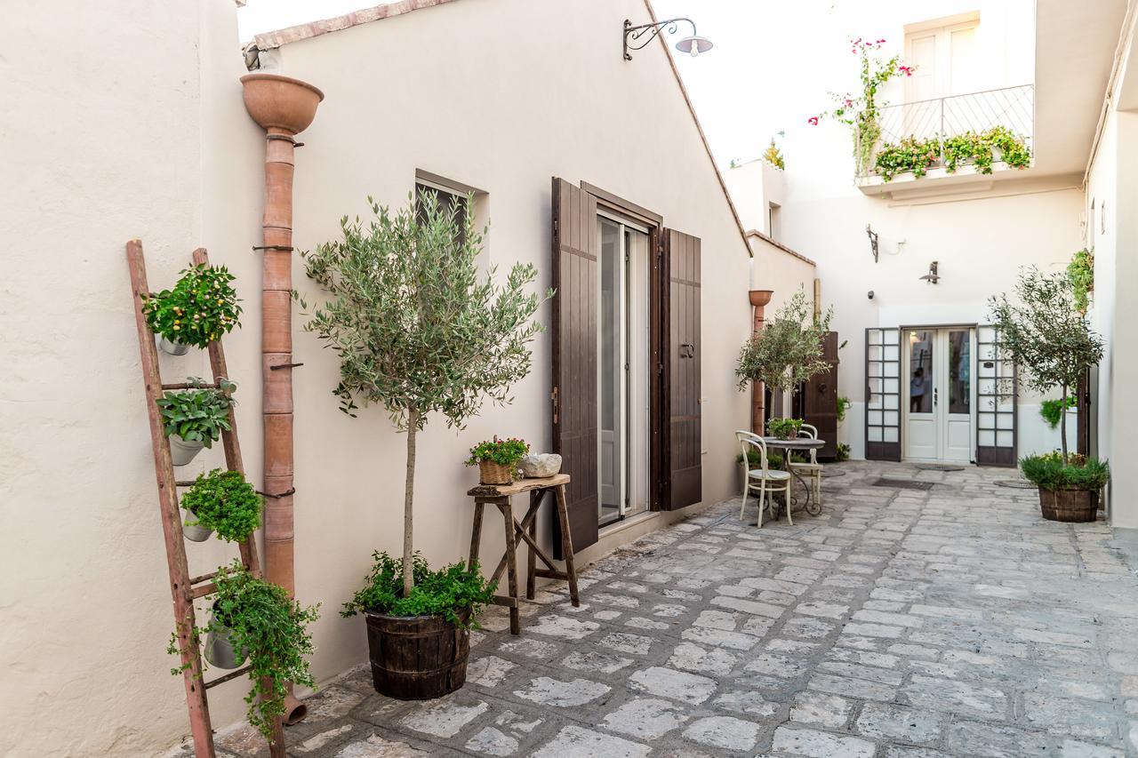 ベルナルダ Borgo San Gaetano Bed & Breakfast エクステリア 写真