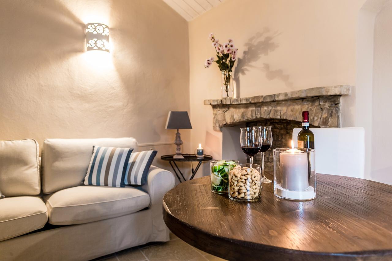 ベルナルダ Borgo San Gaetano Bed & Breakfast エクステリア 写真
