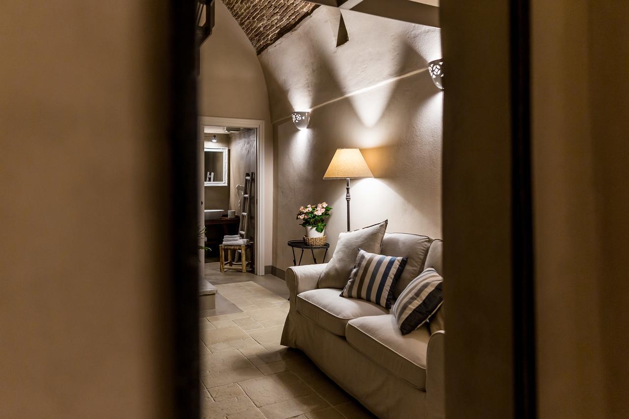 ベルナルダ Borgo San Gaetano Bed & Breakfast エクステリア 写真