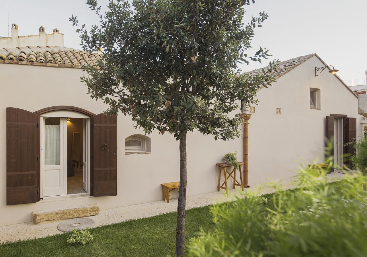 ベルナルダ Borgo San Gaetano Bed & Breakfast エクステリア 写真