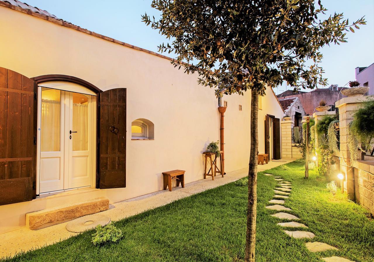 ベルナルダ Borgo San Gaetano Bed & Breakfast エクステリア 写真
